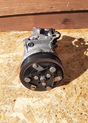 Компресор кондиціонера 926003404r 1.6 tce 4