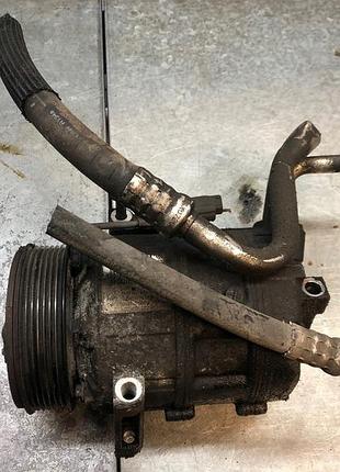 Компресор кондиціонера renault laguna ii 2.0dci 8200577732