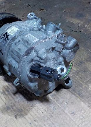 Компресор кондиціонера volkswagen golf vii 5q0820803 1.6tdi