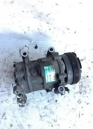 Компресор кондиціонера renault 8200037058