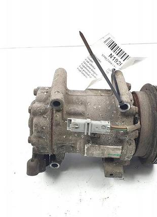 Компресор кондиціонера 8200651251 nissan note