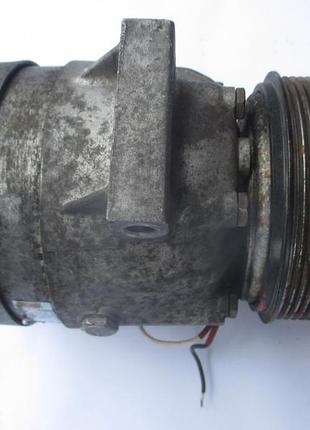 Компресор кондиціонера renault 8200895038 master 2.5 03