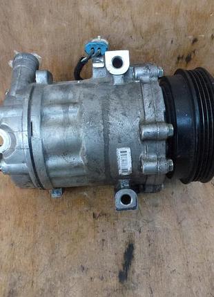 Компресор кондиціонера 699251 valeo opel 2