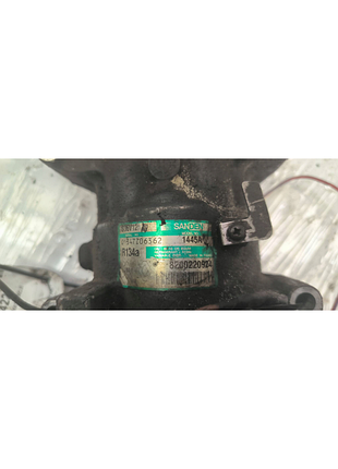 Компресор кондиціонера 8200220924 renault clio ii