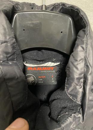 Пуховик mammut розмір с 2