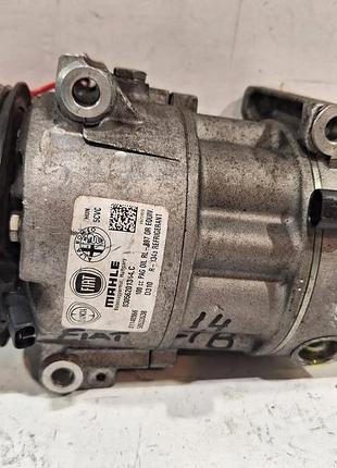 Компрессор кондиционера 50533538 fiat bravo ii 1.4 tjet 07