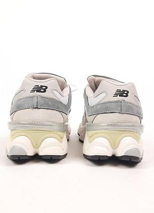 Balance 9060 серый красный язык 5