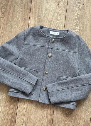 Укорочений піджак zara
