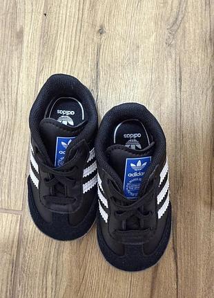Пінетки adidas samba 2