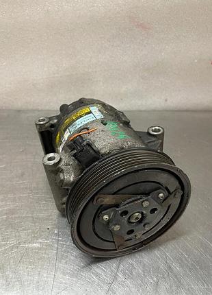 Компресор кондиціонера renault megane scenic ii 8200316164