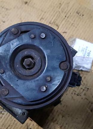 Компресор кондиціонера renault megane 1.5d 03r 3
