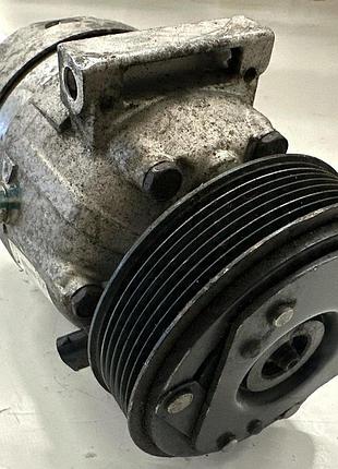 Компресор кондиціонера opel movano 8200763772 pk16