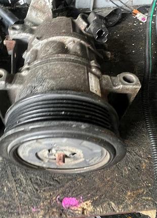 Компрессор кондиционера citroen peugeot 9672247080
