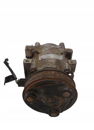 Компресор кондиціонера 8fk351113391 ford