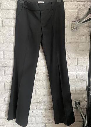 Гарні брюки від calvin klein 100% wool