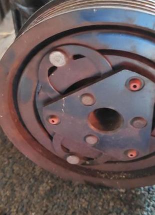 Компрессор кондиционера renault 1.5 dci 926003vd0a 4