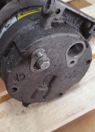 Компресор кондиціонера renault sae j639 2