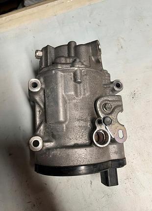 Компрессор кондиционера toyota c-hr cho 042400-0370
