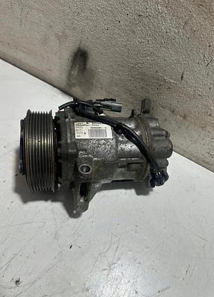 Компрессор кондиционера renault clio iv 926003358r