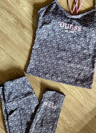 Новий спортивний костюм guess
