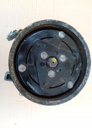 Компресор кондиціонера renault kangoo ii original* 4