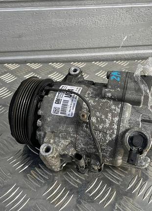 Компресор кондиціонера opel zafira c 13335252