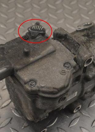Компрессор кондиционера toyota prius es2-101585 1,8 h 2012 rhd ний насос