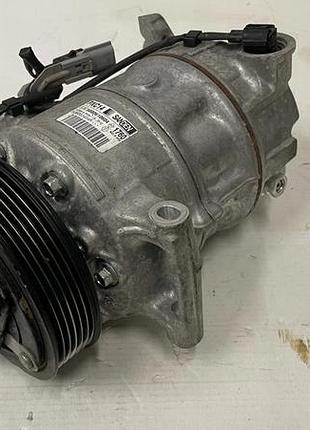 Компресор кондиціонера renault 1.6 tce 926003404r