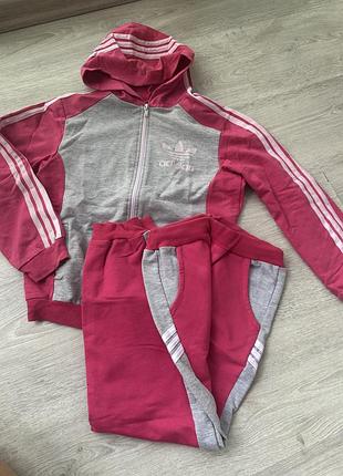 Спортивний костюм