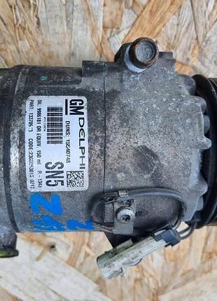 Компресор кондиціонера повітряний. opel zafira b 1.7 gm 13370913 sn5