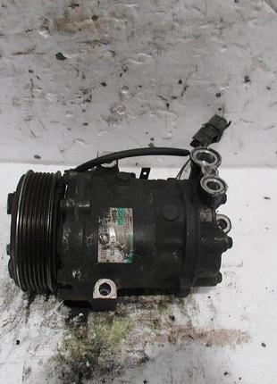 Компресор кондиціонера 51803075 fiat punto evo