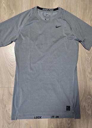 Компрессионная футболка nike pro