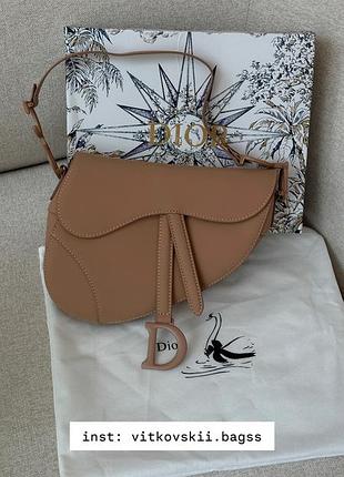 Сумочка ultra matte calfskin saddle bag beige🤍