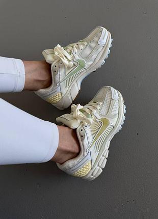 Кроссовки женские nike zoom vomero 5 | «white / lemon» premium