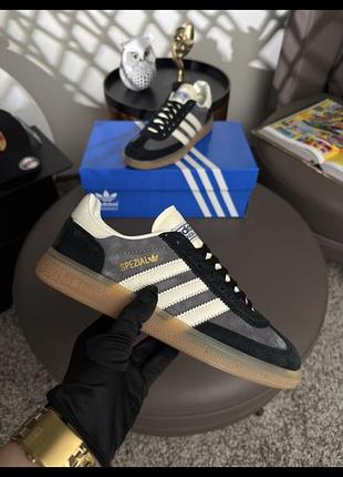 Жіночі кросівки adidas handball spezial w grey black white