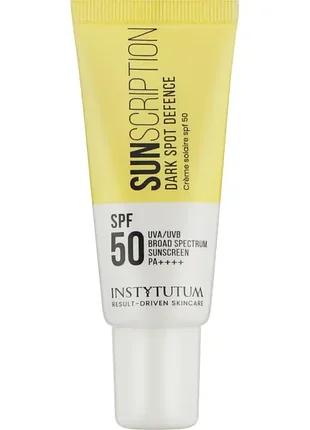 Сонцезахисний крем instytutum sunscription dark spot defence spf 50 — легкий тонуючий флюїд