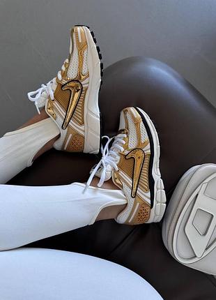 Кроссовки женские nike zoom vomero 5 | « metallic gold» premium