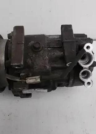 Компресор кондиціонера 926006229r dacia duster 1.5