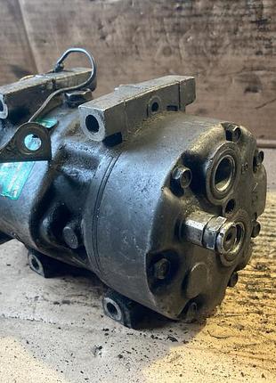 Компрессор кондиционера volvo oe 7700116286 2