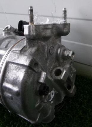 Компресор кондиціонера range rover jaguar 2.0d 3