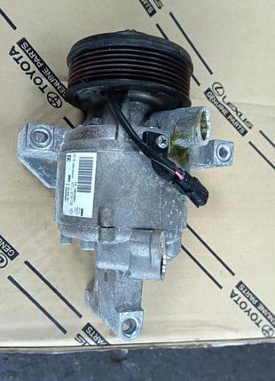 Компресор кондиціонера renault twingo iii 1.0 926002090r