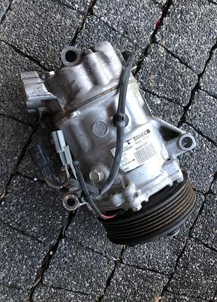 Компресор кондиціонера renault captur ii 926009126