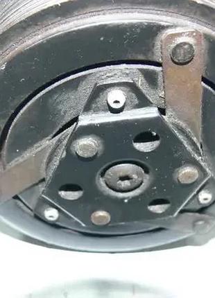 Компресор кондиціонера renault laguna ii 1.9 dci 3