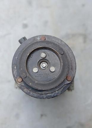 Компрессор кондиционера fiesta mk7 b-max 1.0 eb oe 3