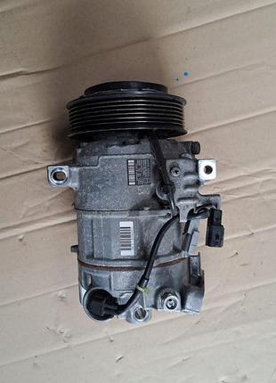 Компрессор кондиционера renault oe 926004eb0a 92600 4eb0a