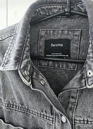 Джинсова куртка bershka,  xs 2