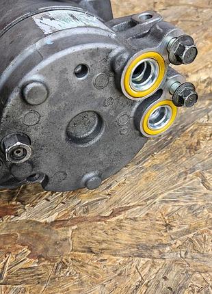 Компрессор кондиционера volvo oe 8708581 3