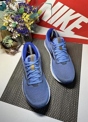 Оригінальні кросівки brooks 7