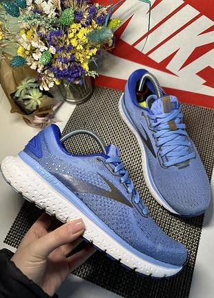 Оригінальні кросівки brooks