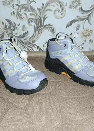 Ботинки детячьи зимние adidas terrex mid 1